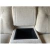 Image 9 : La-Z-Boy Reclining Loveseat with Centre Console and Two Cupholders, Mechanical Recliners