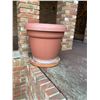 Image 20 : Outdoor Garden Lot with Broil King Gas Barbeque, Planter Boxes, Green Table, Tools and Hose