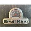 Image 2 : Outdoor Garden Lot with Broil King Gas Barbeque, Planter Boxes, Green Table, Tools and Hose