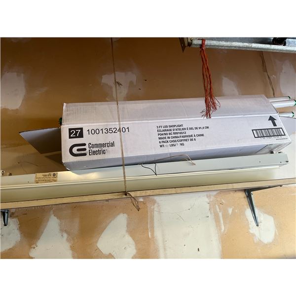Commercial Electric 3 Ft LED Shop Light With 2 Light Fixtures and Extra Philips Tubes