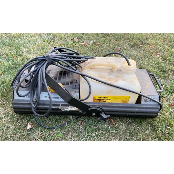 Martin Magnum Pro 2000 Fog/Smoke Machine with Remote and Fluid Tank, Used Condition