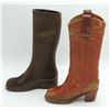Image 2 : #8  Carrier Shoes CarriBoots Store Display Pair