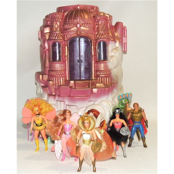 #27 1985 She-Ra Princess of Power Castle 9 Figures