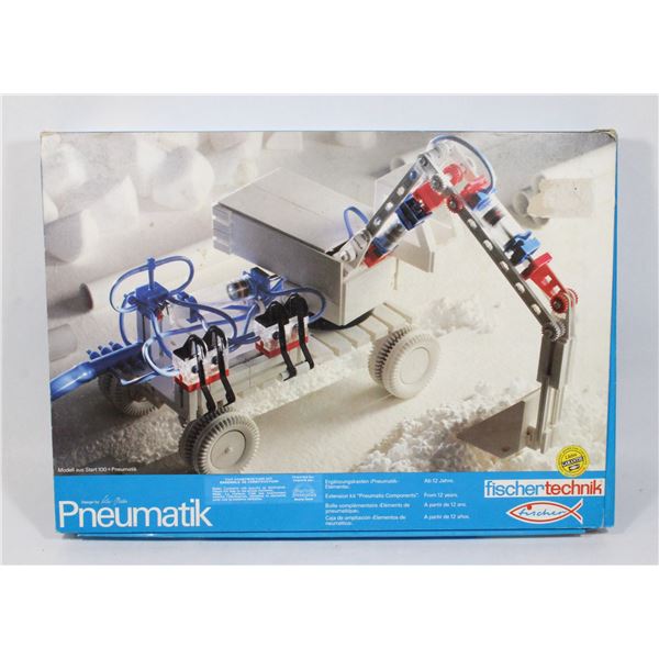 156 Boxed Fischer Technik Pneumatik Building Toy