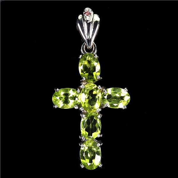 7x5 mm Oval Cut Peridot Cross Shaped Pendant in 14k White Gold Plated 925 Sterling Silver - Appraise