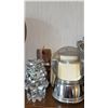 Image 4 : Battery Operated Ornate Desk Clock, Decorative Candles, Christmas Decor, and Candle Box