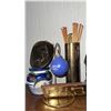 Image 4 : Home Decor Lot: Vase, Decorative Plate, Mini Birdcage Candle Oil Warmer and Mixed Objects