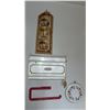 Image 3 : Kitchen Decor with Wall Shelf, Broom Set, Miniature China, Mugs, Paper Towel Dispenser