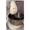 Image 7 : Sunbeam Mixer, Rival Coffee Pot, Black+Decker Toaster, Kettle, Blender, Food Processor Lot