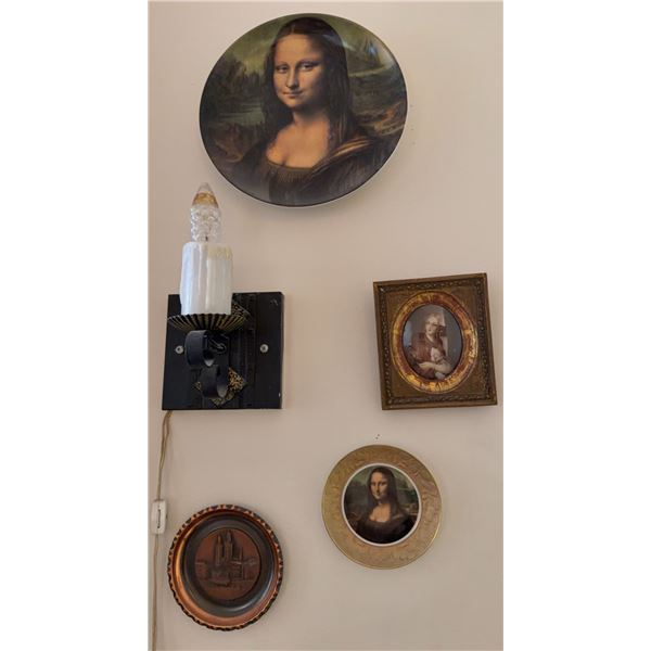 Decorative Mona Lisa Plates and Framed Portrait Plaque