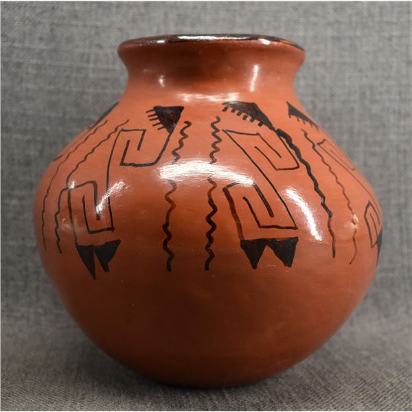 MARICOPA POTTERY VASE (MABLE SUNN)