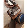 Image 6 : Kitchen Bakeware, Ice Cream Maker, Enamel Pots