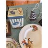 Image 7 : Vintage Decor, Kitchenware & Camera Lot