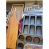 Image 8 : Kitchenware Lot: Bakeware, Flatware, Cutting Board