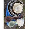Image 15 : Serving Dishes, Platters & Hosting Lot Assortment