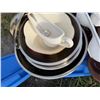 Image 7 : Serving Dishes, Platters & Hosting Lot Assortment