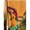 Image 8 : Garden Tools Lot Toro Trimmer Craftsman Hedge
