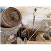 Image 8 : Garden Decor Lot With Barrel, Birdhouse, Planters, Birdbath
