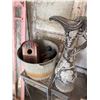 Image 3 : Salvaged Architectural and Garden Items