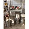 Image 3 : Outdoor Garden Decor Statues & Planters