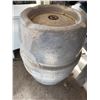 Image 2 : Garden Decor Pots, Bohemian Keg, Table