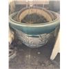 Image 7 : Garden Decor Pots, Bohemian Keg, Table
