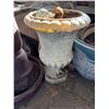 Image 8 : Garden Decor Pots, Bohemian Keg, Table