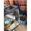 Image 1 : Aquarium 24" x 15" x 17" With Accessories
