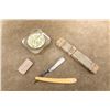 Image 2 : Vintage Winchester 1920s Straight Razor 8525, Boxed Gillette Style Safety Blades, And Glass Coaster