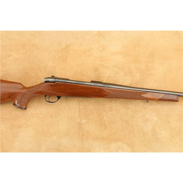 Japanese Weatherby Mark V Deluxe .300 Weatherby Magnum 26" Lh Bolt Action Rifle, Mfd 1984
