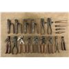 Image 1 : Antique 1890s Winchester & Ideal 5-10" Iron & Wood Reloading Tools & Bullet Molds Lot, Missing Pins