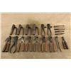 Image 2 : Antique 1890s Winchester & Ideal 5-10" Iron & Wood Reloading Tools & Bullet Molds Lot, Missing Pins