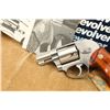 Image 10 : Smith & Wesson 649 No Dash .38 Bodyguard Stainless .38 Special 2" Double Revolver 1987