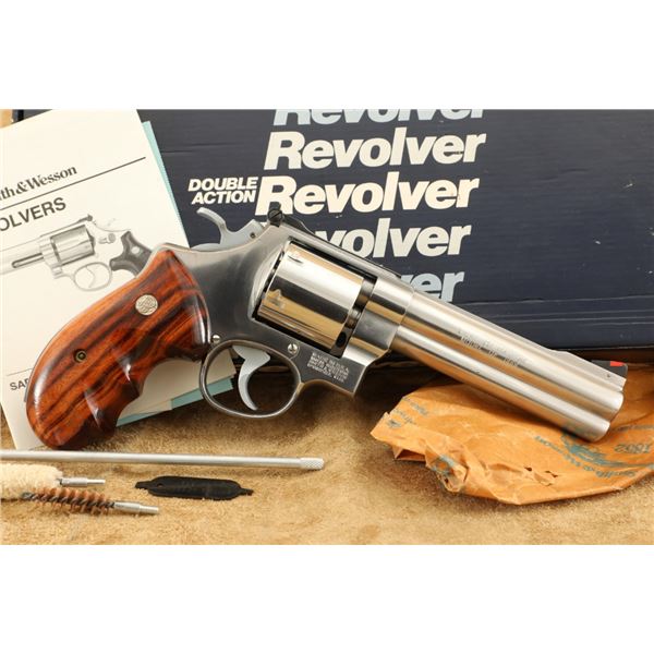 4985 Of 5276 Smith & Wesson 627-0 Model Of 1989 .357 Mag 5 1/2" Stainless Revolver Mfd 1989