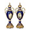 Image 5 : Spanish Sèvres Three Cobalt Blue and Gilt Porcelain Vases with Hand-Painted Classical Scenes