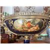 Image 7 : Spanish Sèvres Three Cobalt Blue and Gilt Porcelain Vases with Hand-Painted Classical Scenes