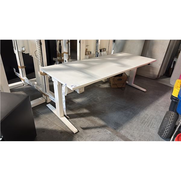 OFITA WHITE 78"X31" ELECTRIC SIT/STAND COMPUTER TABLE