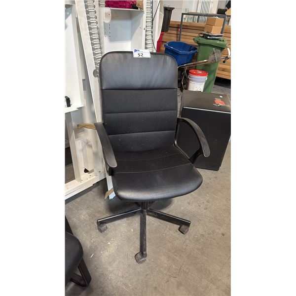 BLACK MID BACK TILTER CHAIR