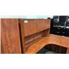 Image 3 : CHERRY CORNER COMPUTER DESK COMES WITH HUTCH APPROX 6'X6'