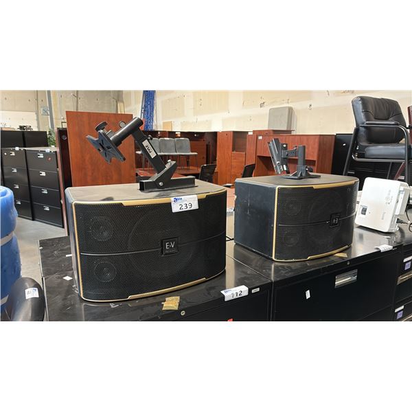 2 EV PRO AUDIO LOUD SPEAKERS