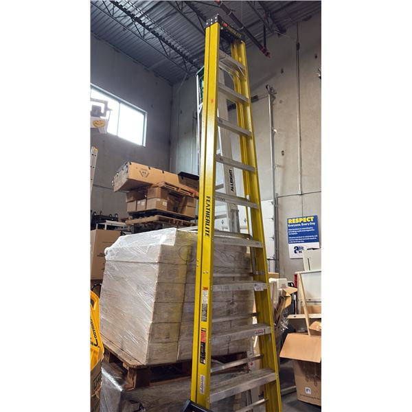 FEATHERLITE 12' ALUMINUM/FIBERGLASS STEP LADDER