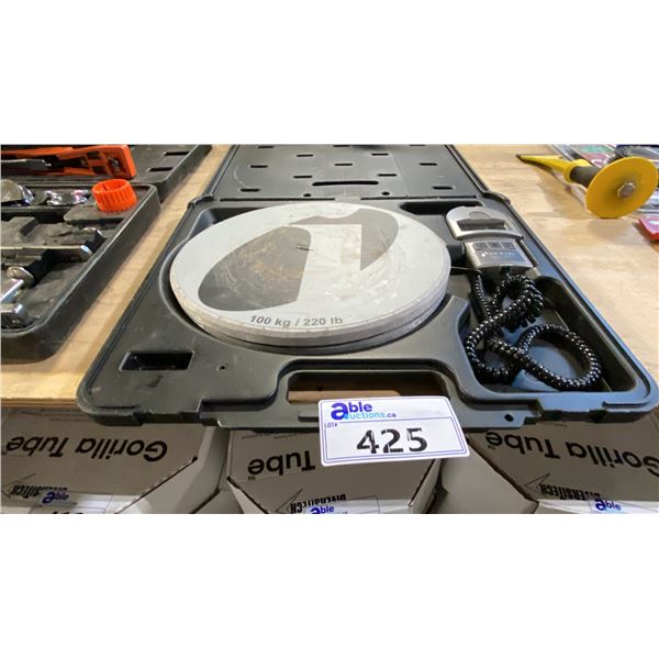 INFICON WY-TEK REFRIGERANT CHARGING SCALE IN HARD TRANSPORT CASE