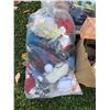 Image 3 : Crafting Supplies and Vintage Christmas Décor Lot
