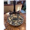 Image 1 : Chinese Black Porcelain Charger with Gilt Decoration