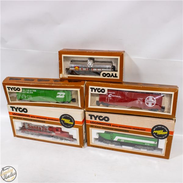 5 VINTAGE TYCO HO GAUGE MODEL TRAINS IN ORIGINAL