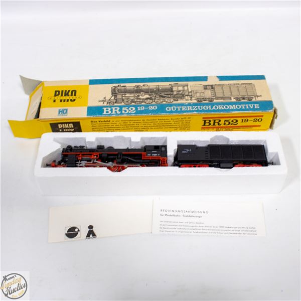 VINTAGE PIKO MODEL TRAIN BR52 19-20 IN BOX HO SCAL