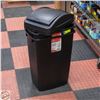 Image 1 : 2 RUBBERMAID 47.3L SWING'N TOSS TRASH CANS