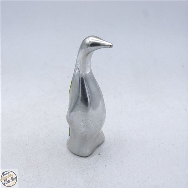 VINTAGE HOSELTON CANADA SIGNED BIRD SCULPTURE