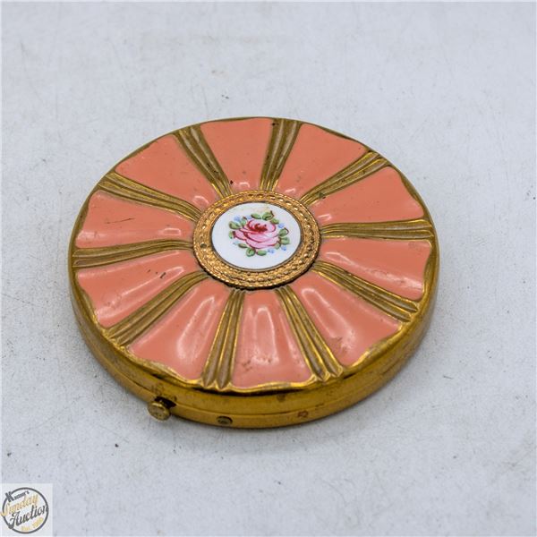 1940S DORSET FIFTH AVENUE POWDER COMPACT