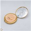 Image 2 : 1940S DORSET FIFTH AVENUE POWDER COMPACT